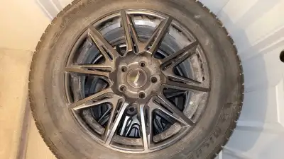 Winter wheels with tire pressure sensors installed already, only used 1 season, nitrogen filled. Ask...