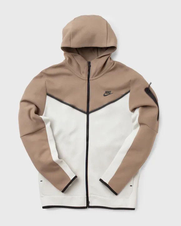 NIKE TECH (Medium) NEW! in Men's in Markham / York Region