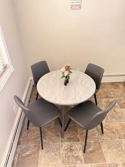 Modern Round dining set, View more