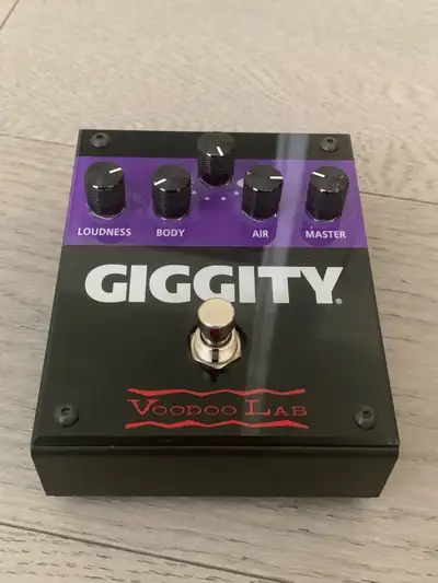 voodoo lab Giggity Tone Shaping Pedal. Excellent condition. No trades, local pickup only.