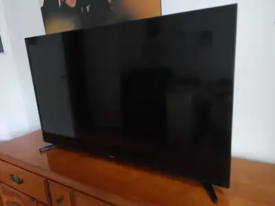 Télé Samsung 43" Smart TV – Excellente condition – 150 $, View more