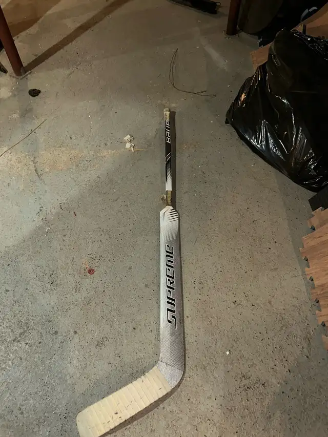 hockey sticks in Hockey in Cornwall - Image 2