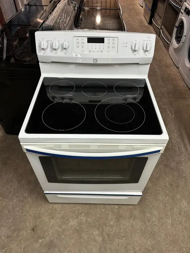 30” KENMORE ELECTRIC STOVE WHITE CONVECTION OVEN  in Stoves, Ovens & Ranges in City of Toronto - Image 3