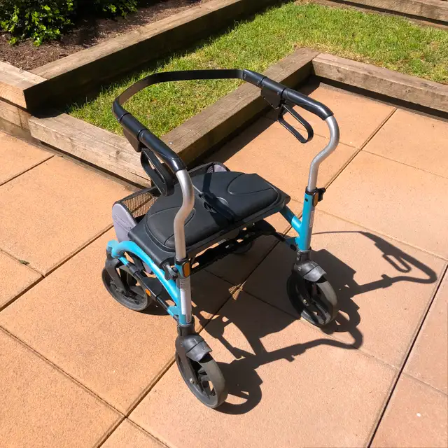 Evolution Xpresso Mini Walker in Health & Special Needs in Chilliwack - Image 2