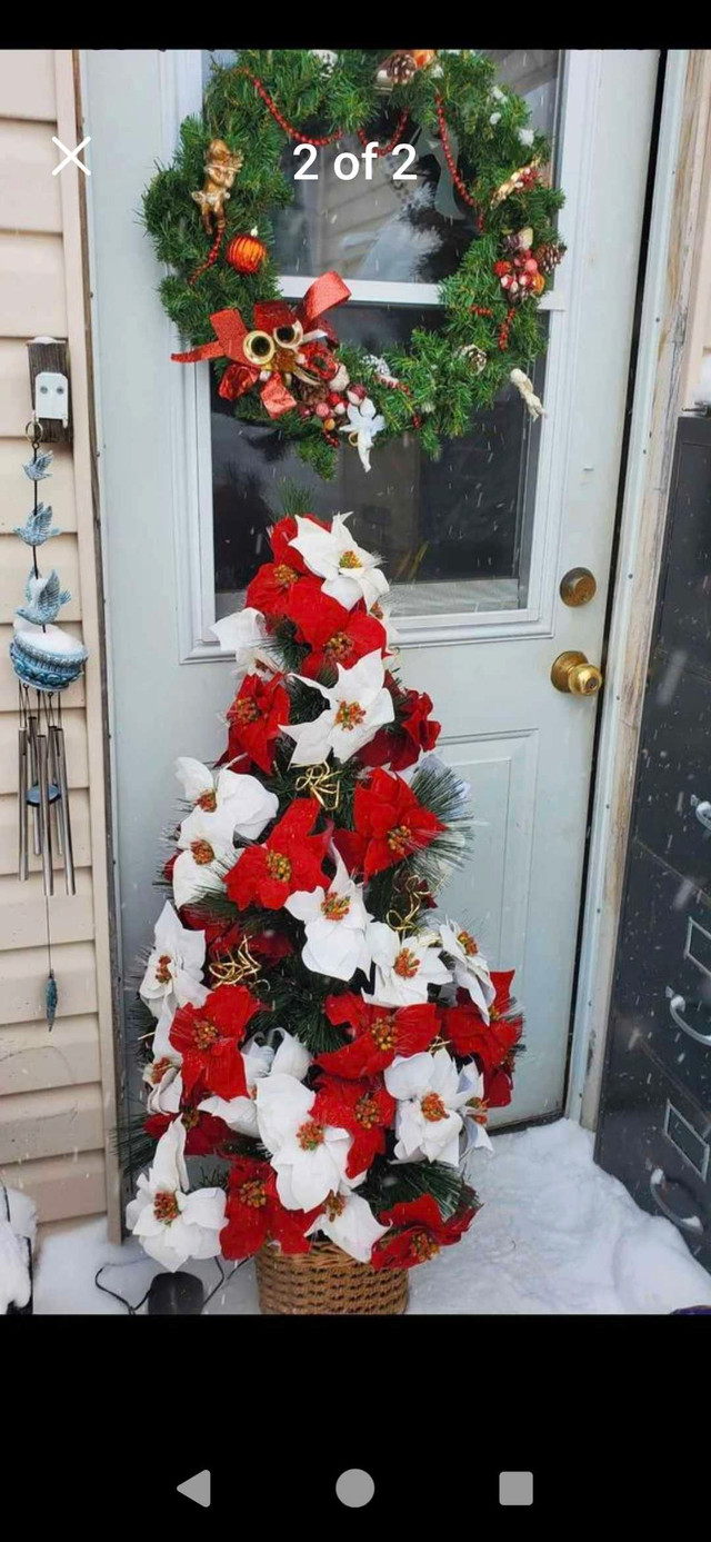 New 5 ft fiber optic Christmas Tree Poinsettia in Holiday, Event & Seasonal in Cranbrook