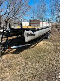 Pontoon boat with new trailer