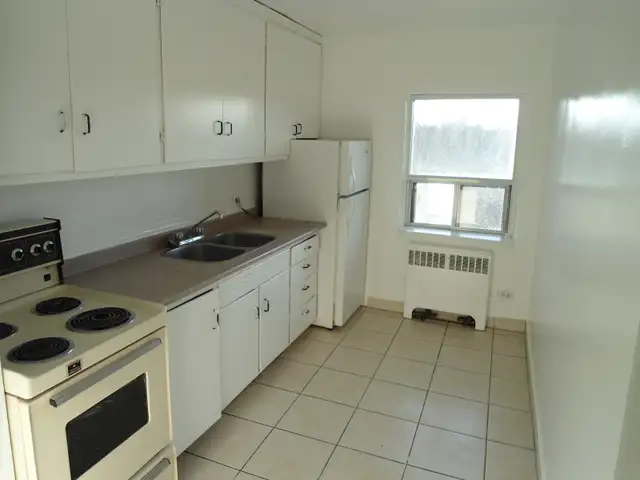 Available  - 2 Bdrm Apt. $1,700 Including Heat, Hydro & Parking in Long Term Rentals in Peterborough - Image 3