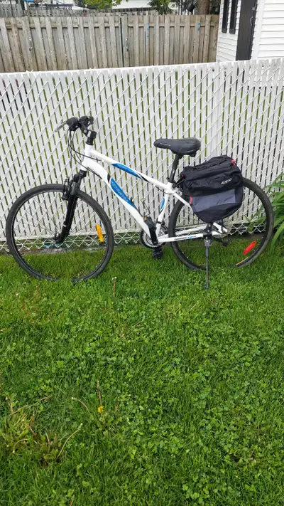 Vélo hybride, View more