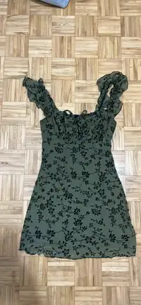 Green/black floral dress, size M