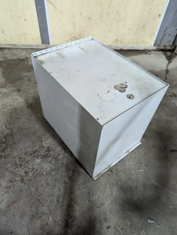 Weather Guard GMC Chevy Shelving in Tool Storage & Benches in Stratford - Image 5