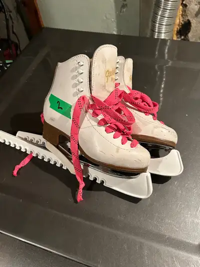 Girls skates size 2, View more