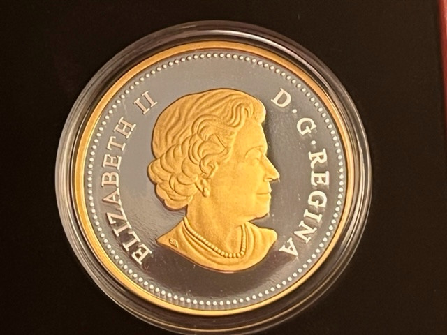 1 oz 2015 Tom Thomson: Spring Ice Gilded Silver Coin in Arts & Collectibles in Ottawa - Image 2
