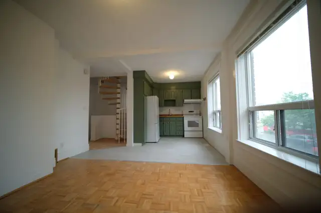 Bright & Beautiful 3-Bedroom @ Dupont & Christie in Long Term Rentals in Trenton - Image 2