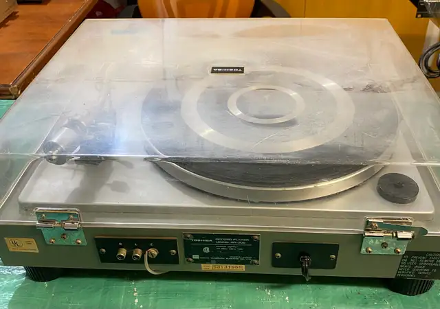 TOSHIBA VINTAGE TURNTABLE | Stereo Systems & Home Theatre | City of ...