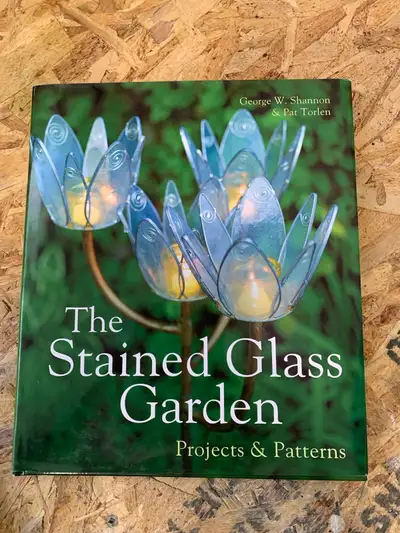 Stained glass pattern and technique BN book, View more