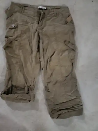 women's capri's size 2, View more