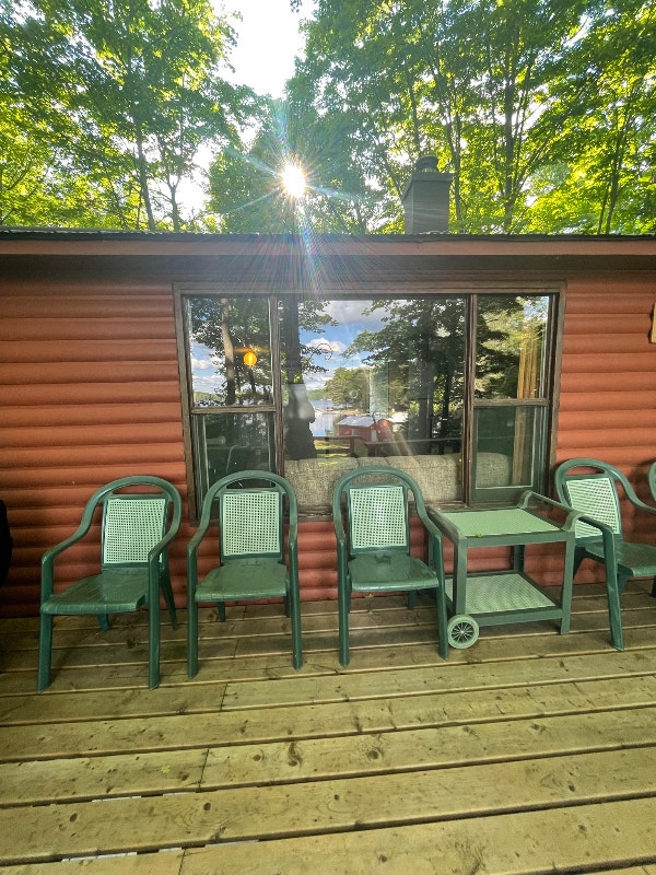 Cottage rental Severn on Trent Severn waterway Ontario Canada