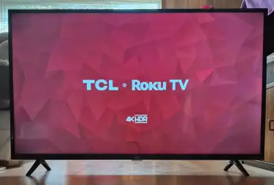 SMART TV TCL ROKU 4K 43", View more