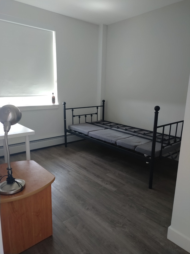 1 Bedroom in a 2 Bedroom Apartment available for rent on July 1 dans Locations longue durée  à Calgary - Image 3