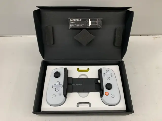 Backbone BB-02 PlayStation Edition in Other in City of Toronto - Image 3