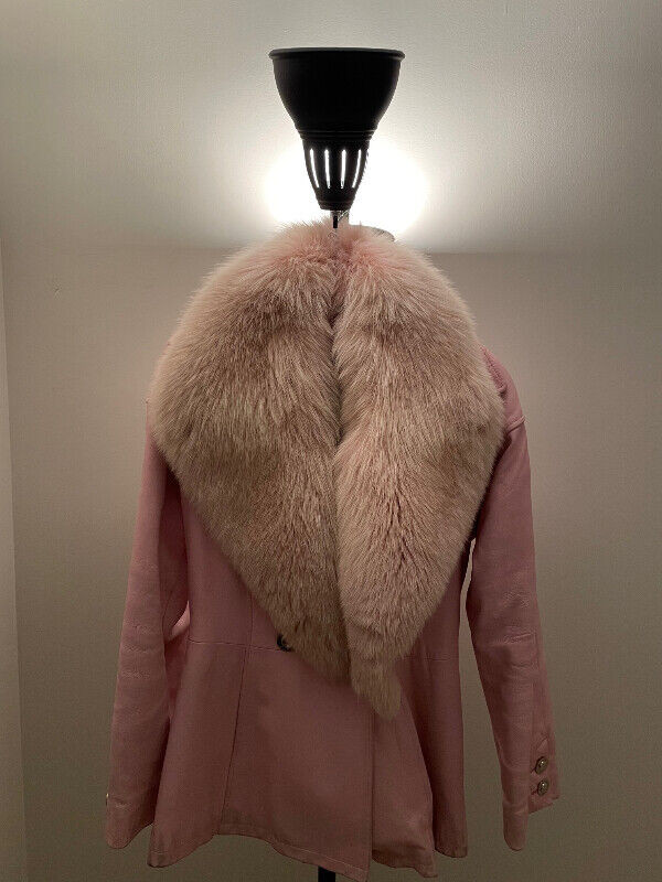Italian BARBIE PINK Genuine Fox Fur Collar + FREE Leather Jacket in Women's - Tops & Outerwear in Downtown-West End