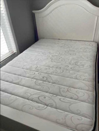 Beautiful double bed & frame 