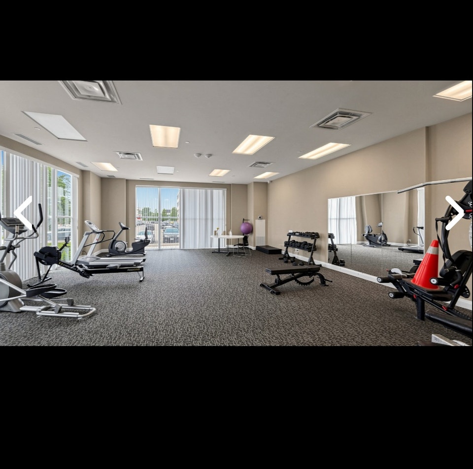 Clean 2 bedroom condo for 1 year occupancy 4