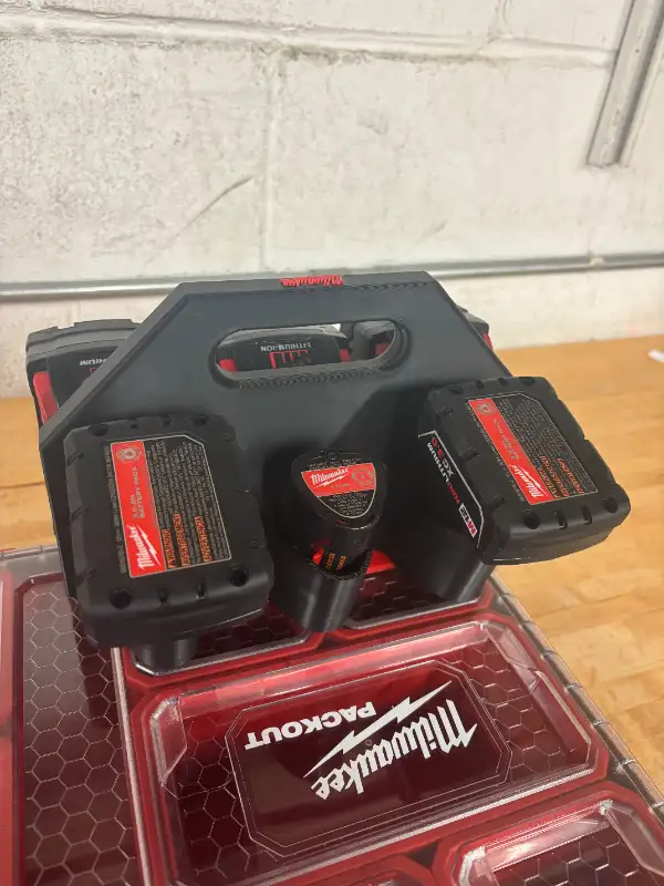 Milwaukee M12 / M18 Battery Caddy Holder 6 Pack (3+3) Packout in Power Tools in Markham / York Region - Image 7