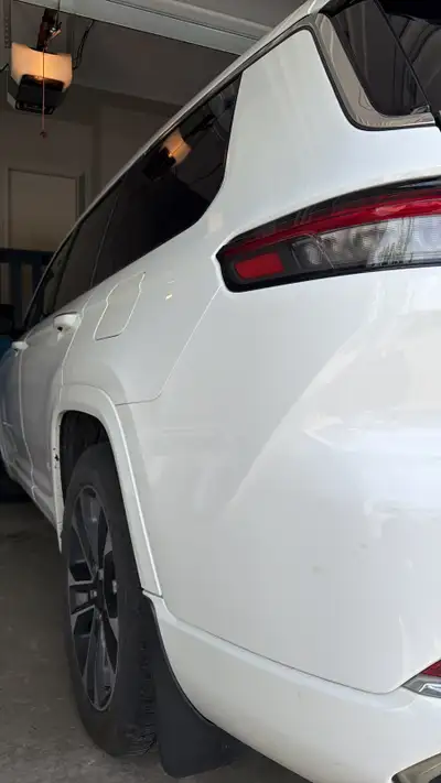 i have my suv jeep grand cherokee white