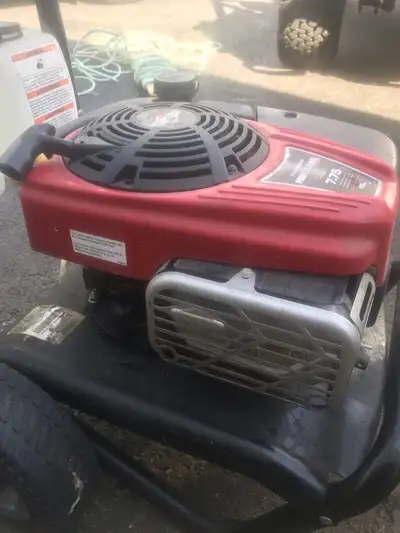 Power washer motor,7.75 HP, 175 cc motor.works excellent.call 902-680-5418