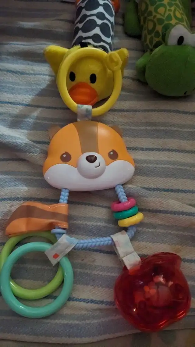 infantino jingle charms rattle chipmunk carseat baby toy 62863265060994126