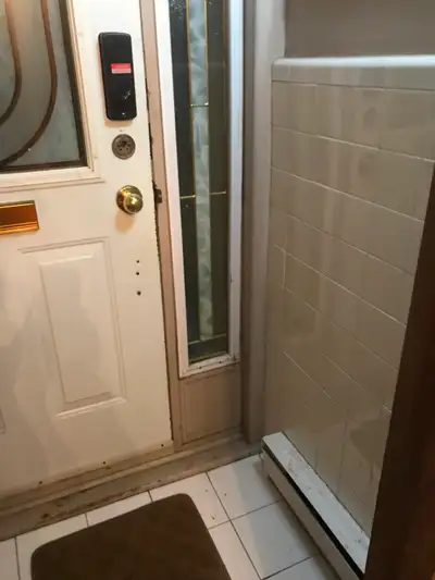 $ 540 / mois dans un Espace de Logement commun à 5 chambres + Cuisine + Salon + Salle de bain complè...