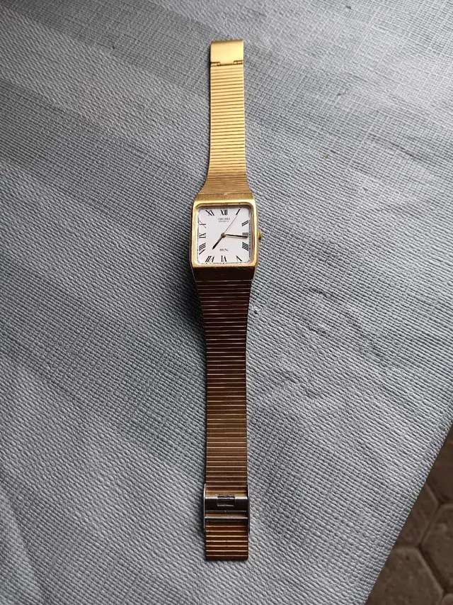 Seiko SX Quarts  Tank Watch in Jewellery & Watches in Mississauga / Peel Region - Image 7