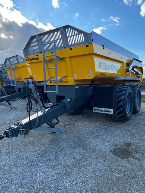 BearClaw Rock Trailer in Other Business & Industrial in Regina