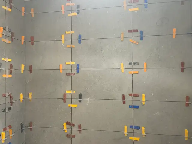 Professional Ceramic Tile Installer588728069082337281