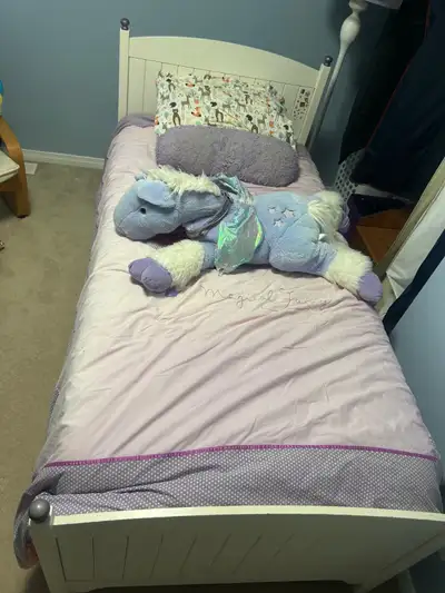 Twin-Bedroom set fit for a young princess, View more