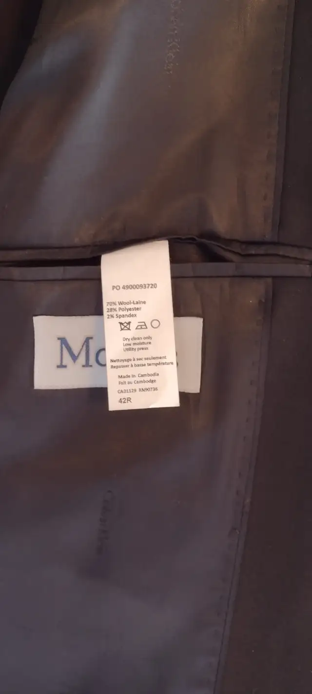 Calvin Cline Men's Suit 42R in Men's in Belleville - Image 3