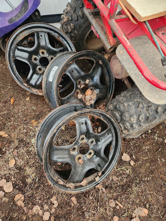 17" steel rims with sensors  in Tires & Rims in Thunder Bay