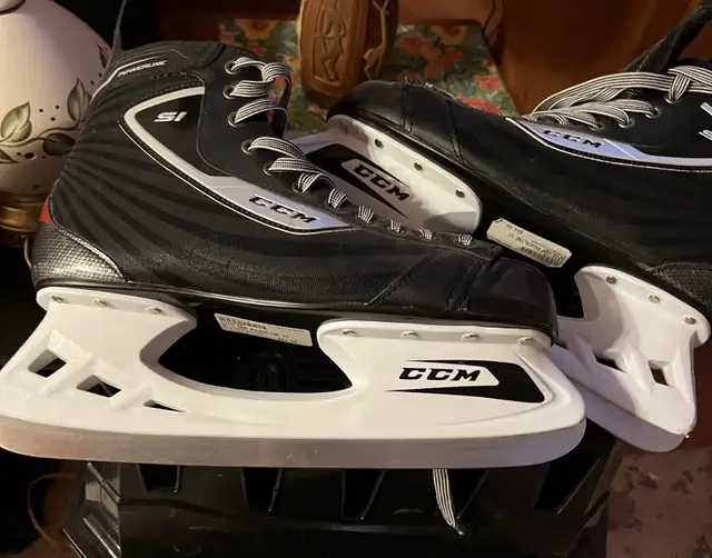 Men’s Skates in Skates & Blades in Kitchener / Waterloo - Image 2