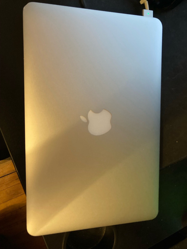 MacBook Air 11” in Laptops in Dartmouth - Image 3
