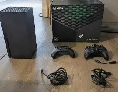 XBOX series x (with Games) (avec jeu), View more