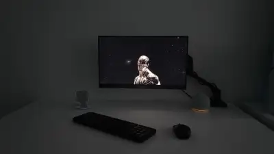 Comes with a Asus TUF Gaming Laptop FX504GD, as well as the stand for it. A ViewSonic monitor with a...
