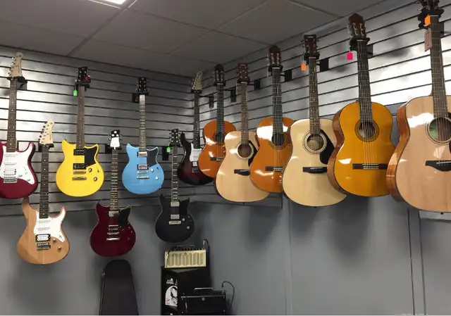 Vente de GUITARES YAMAHA chez Piano Héritage à partir de in Guitars in Laval / North Shore - Image 2