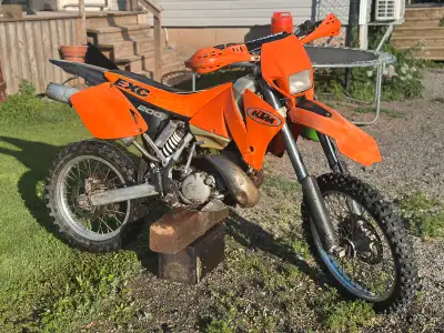 2002 ktm 200 exc Bike work great could use a carb kit to really getting working amazing. new pair of...