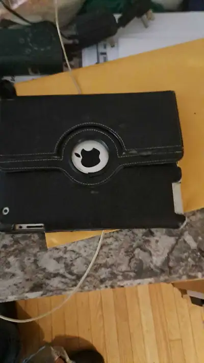 16gb apple iPad, View more