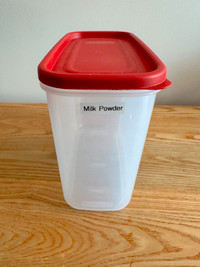 16.8 cups 3.8L Rubbermaid Dry Storage Canister Red Lid