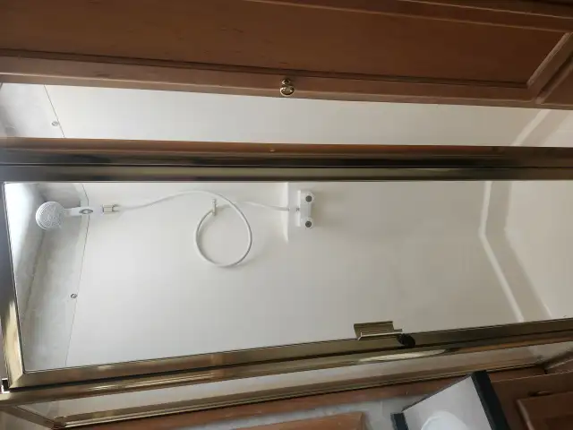 Tiffin Motorhome in RVs & Motorhomes in Nelson - Image 10