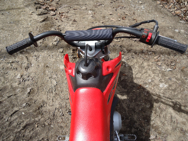 2014 Honda CRF 50 in Dirt Bikes & Motocross in Oshawa / Durham Region - Image 4