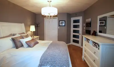 3 1/2 a louer st Hubert,  triplex près de l hôpital,  JUILLET