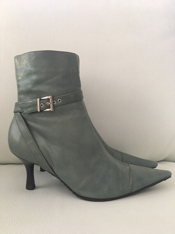 Ladies Ankle Boot -Size 10 in Women's - Shoes in City of Toronto - Image 2